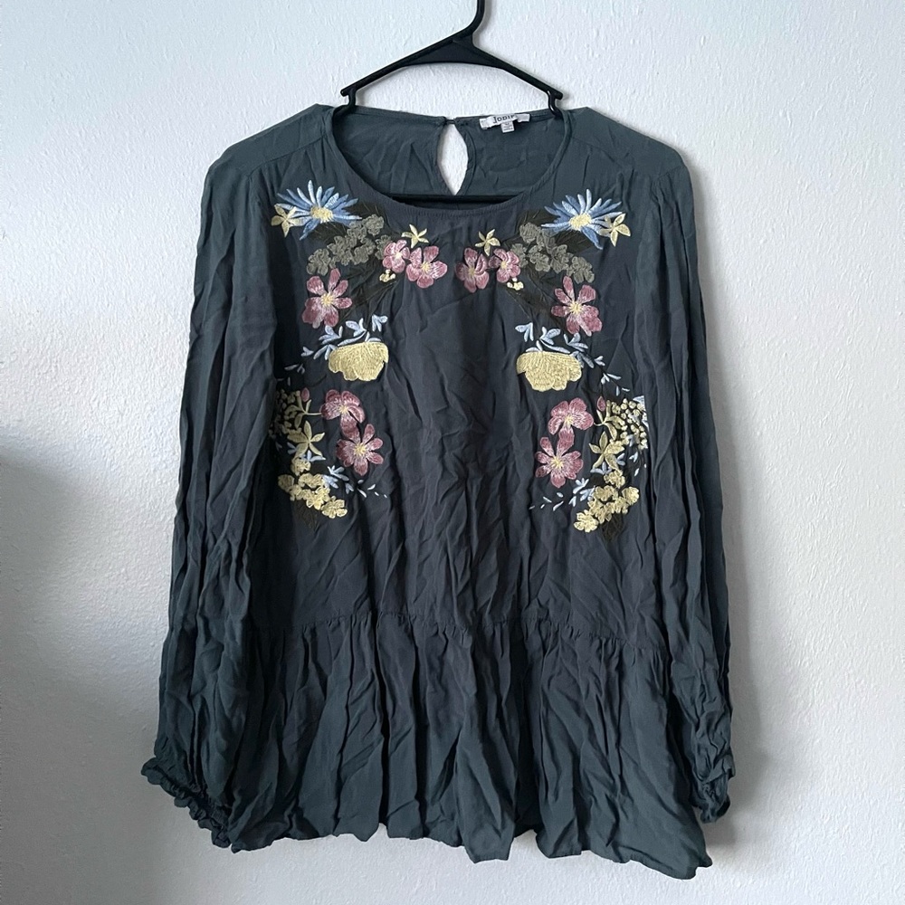 Flowy Floral long sleeve blouse